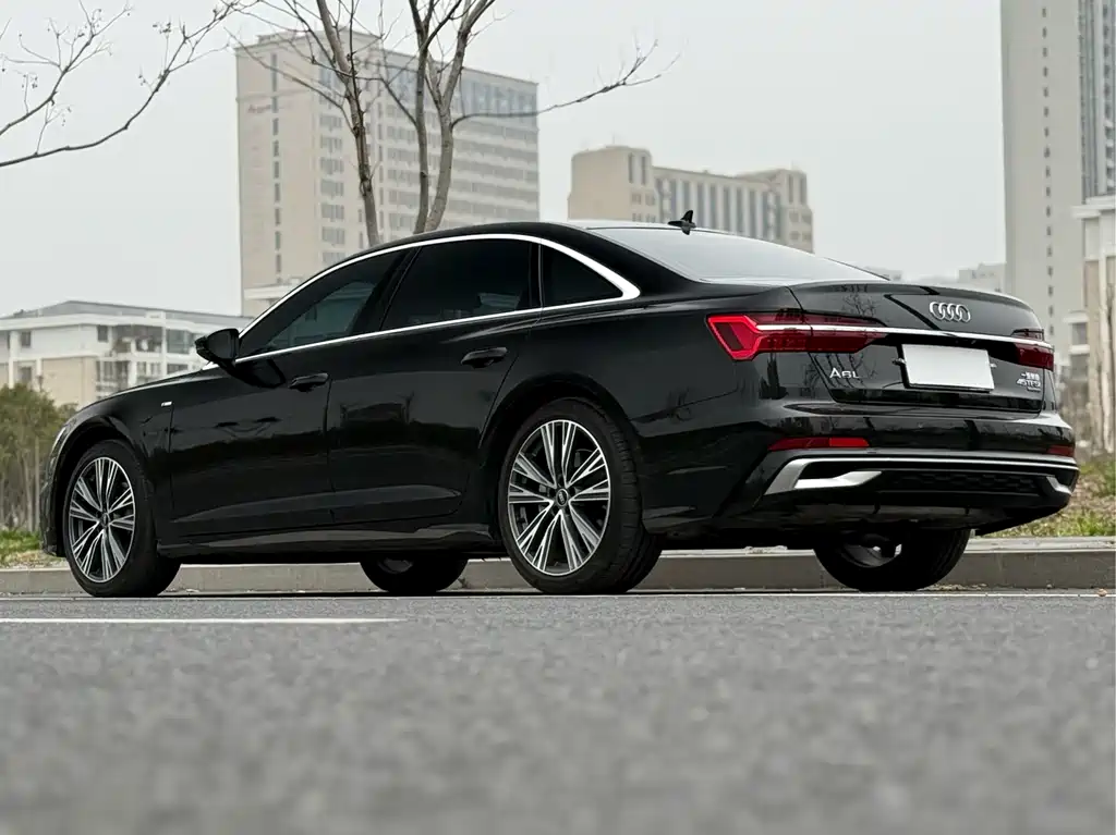 Audi A6L 2024 — фото 15