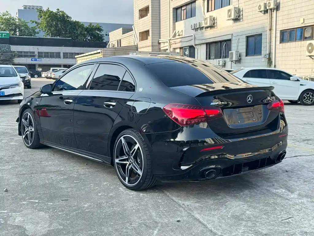 Mercedes-Benz A-Class AMG 2025 — фото 17