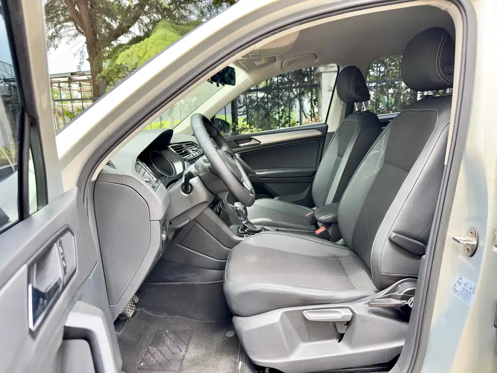 Volkswagen Tiguan L 2017 — фото 11