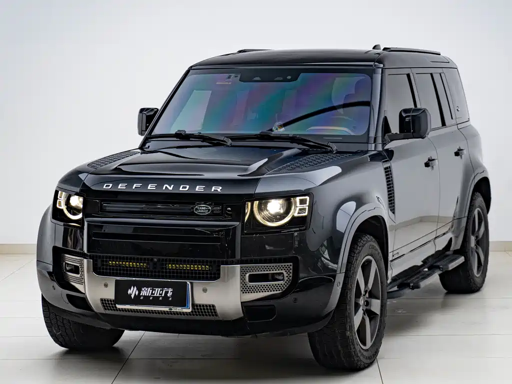 Land Rover Defender 2023 — фото 1