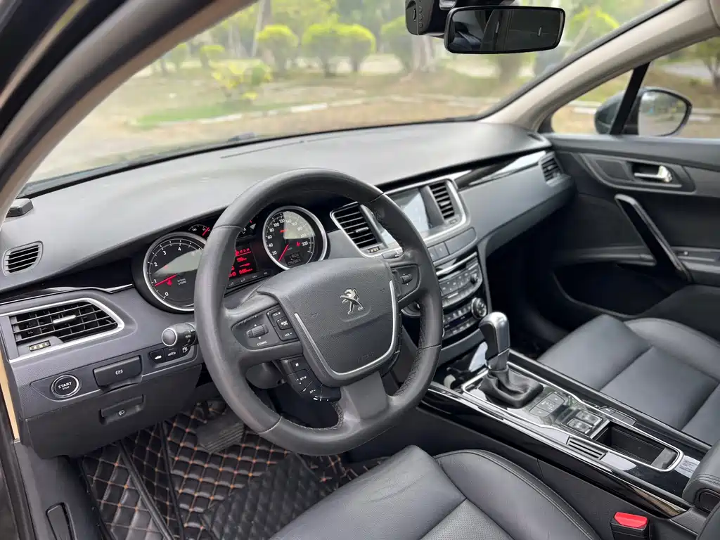 Peugeot 508 2015 — фото 9