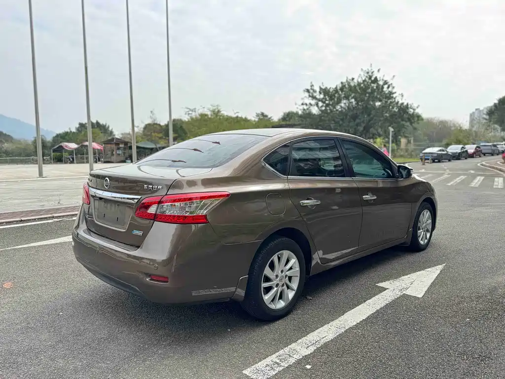 Nissan Sylphy 2012 — фото 15
