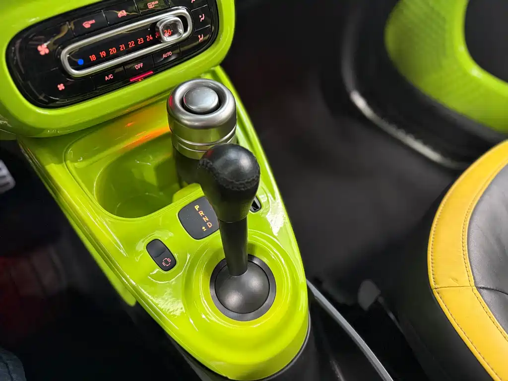 smart Fortwo 2018 — фото 3
