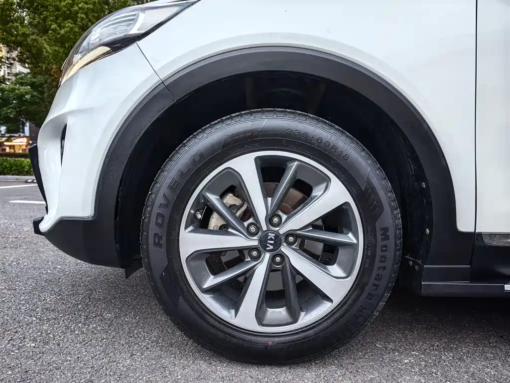 Kia Sorento 2018 — фото 13