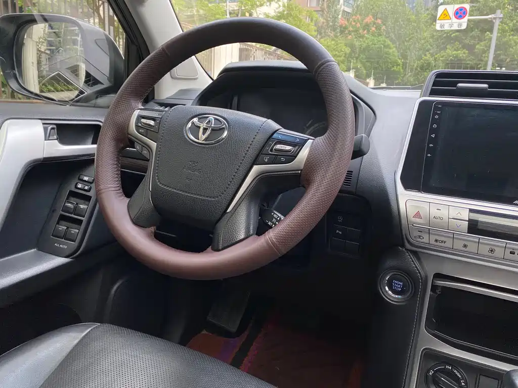 Toyota Prado 2019 — фото 24