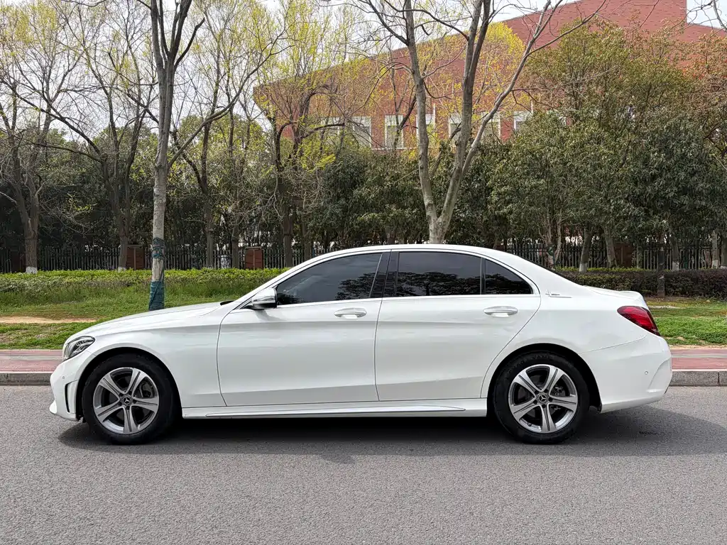 Mercedes-Benz C-Class 2021 — фото 13