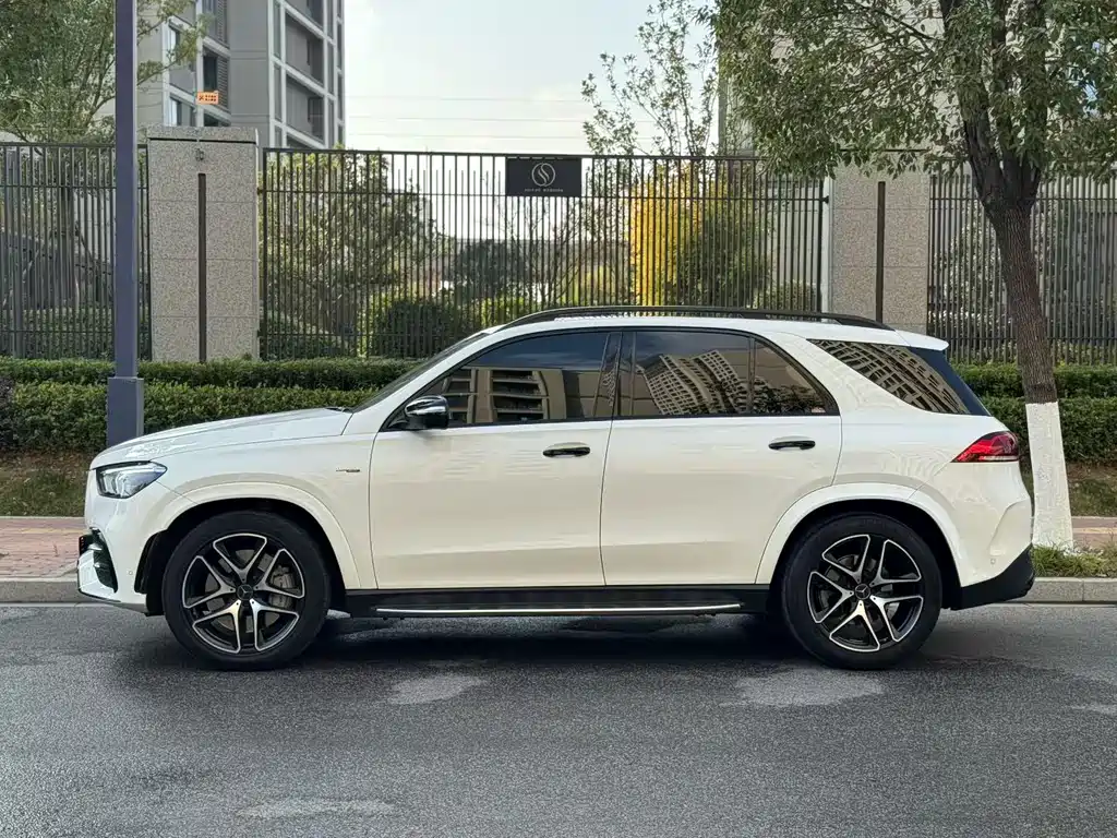 Mercedes-Benz GLE AMG 2022 — фото 12
