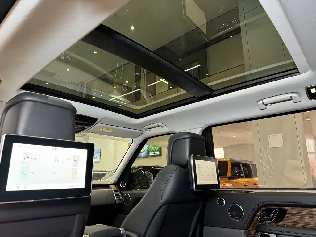 Land Rover Range Rover 2019 — фото 10