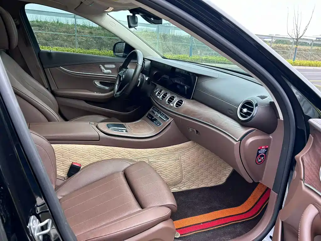 Mercedes-Benz E-Class 2022 — фото 5