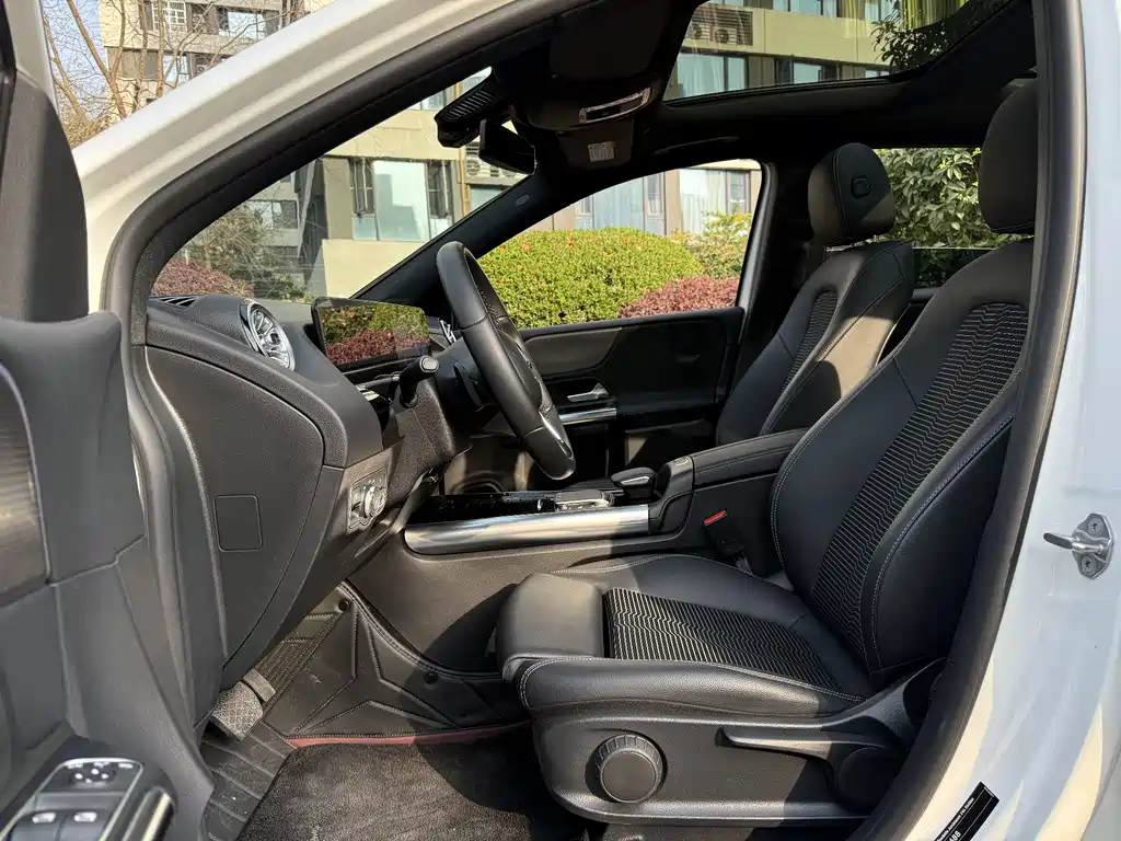 Mercedes-Benz B-Class 2023 — фото 12