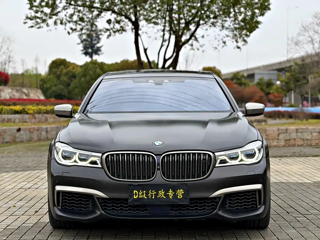 BMW 7 Series 2019 — фото 2