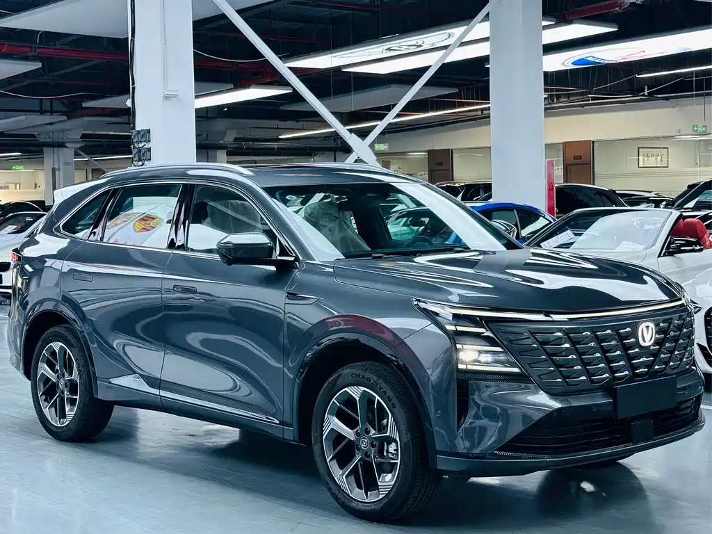 Changan CS75 PLUS 2026 — фото 3