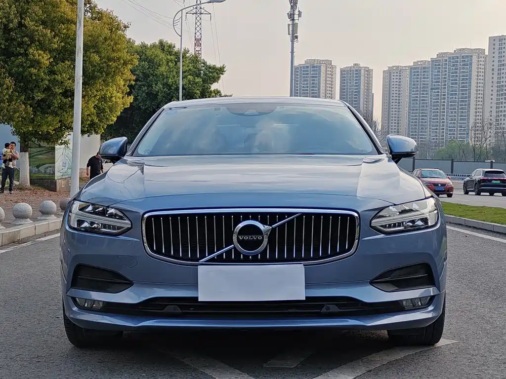 Volvo S90 2018 — фото 2