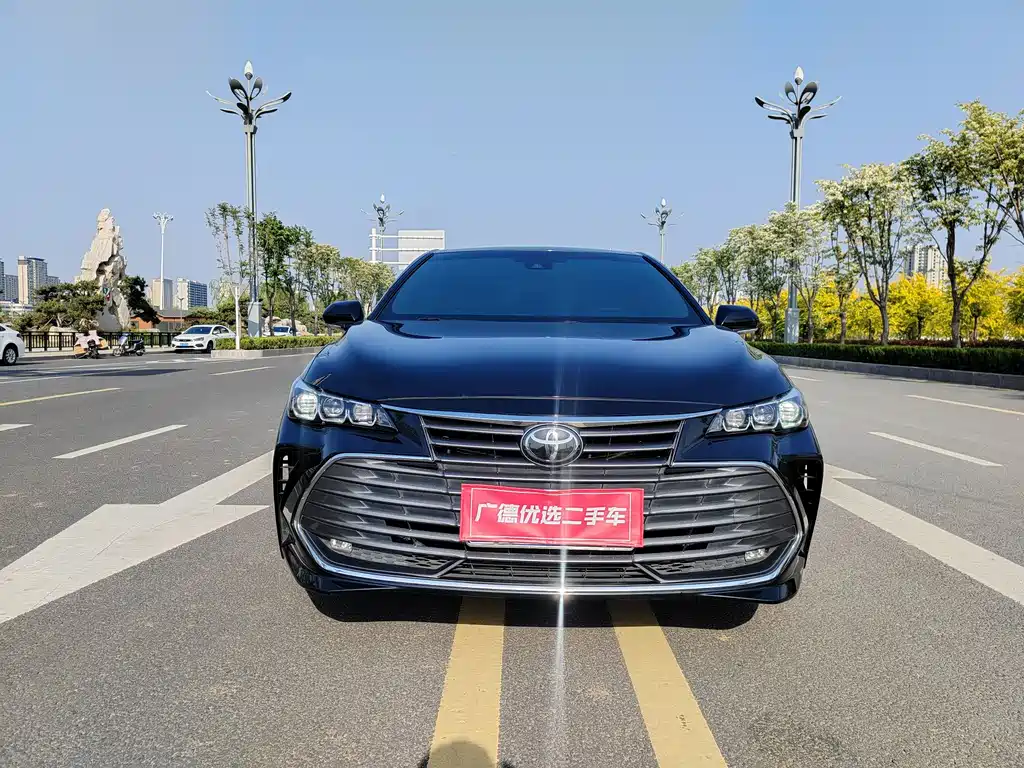 Toyota Avalon 2020 — фото 2