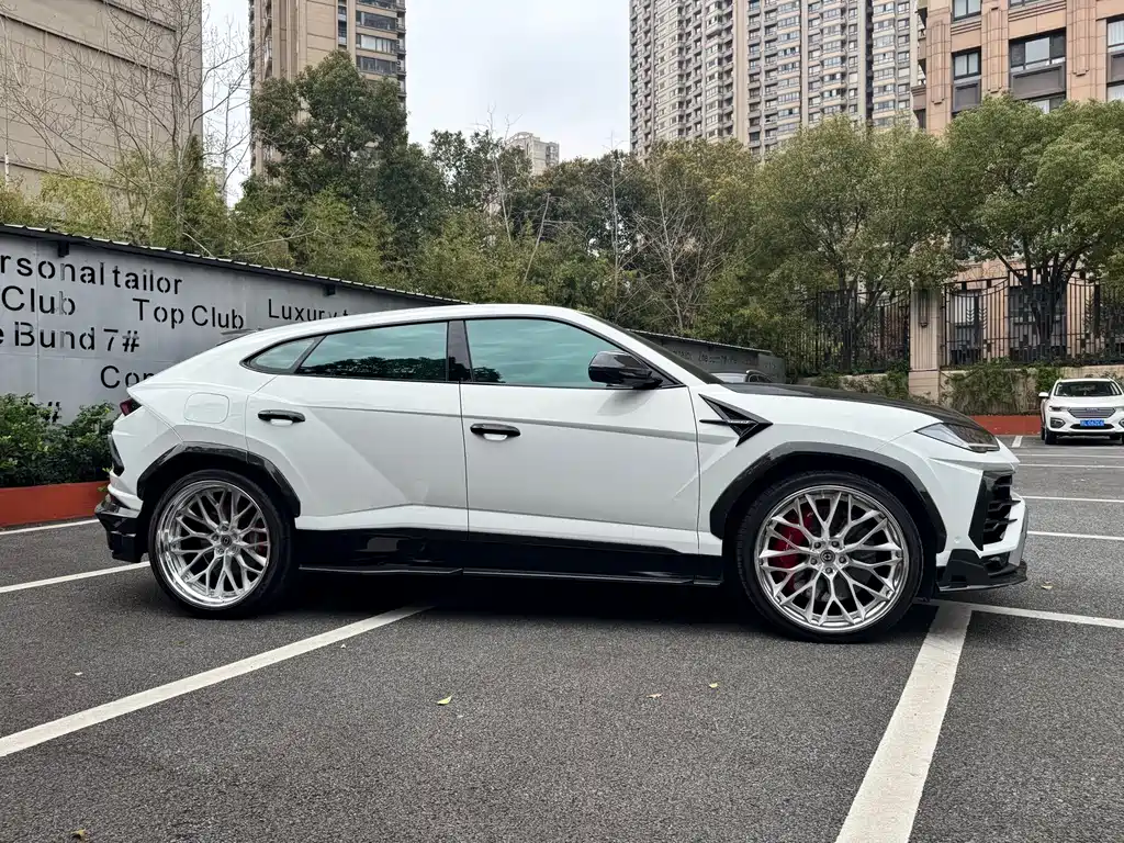 Lamborghini Urus 2021 — фото 5