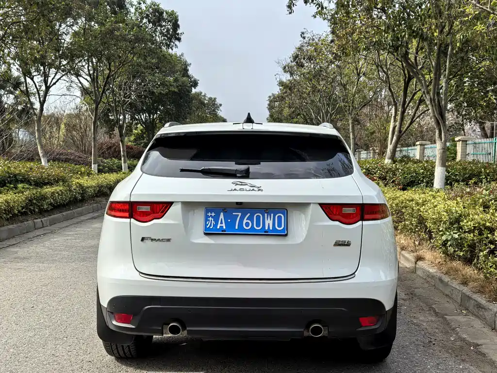 Jaguar F-PACE 2021 — фото 15