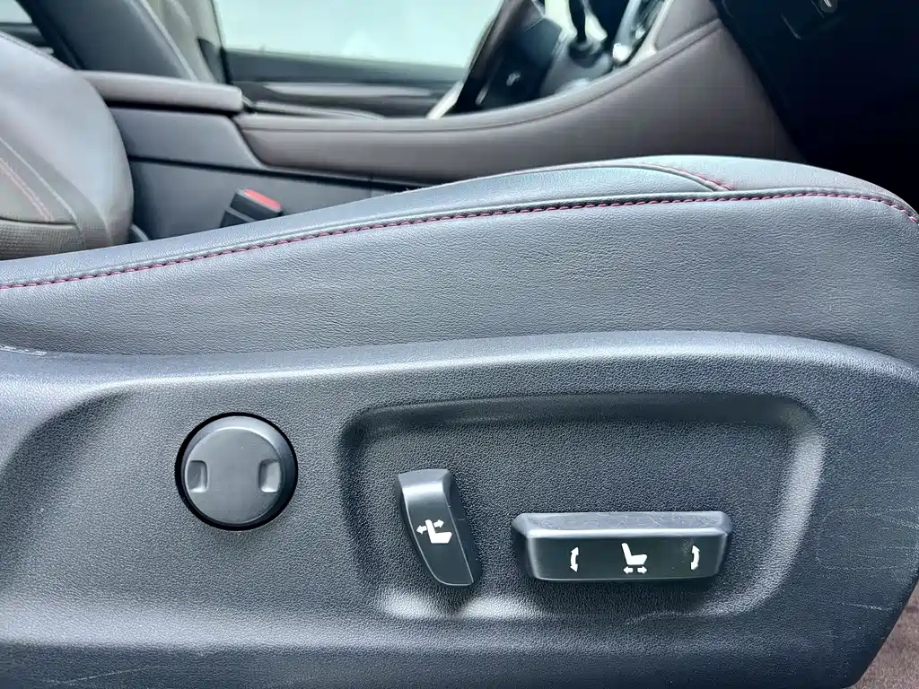 Lexus RX 2017 — фото 11