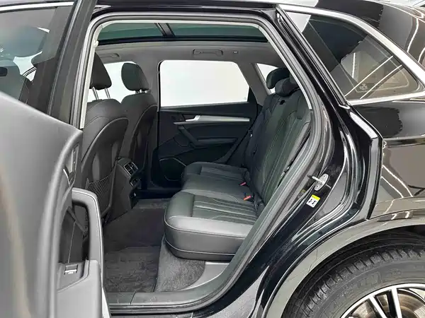 Audi Q5L 2021