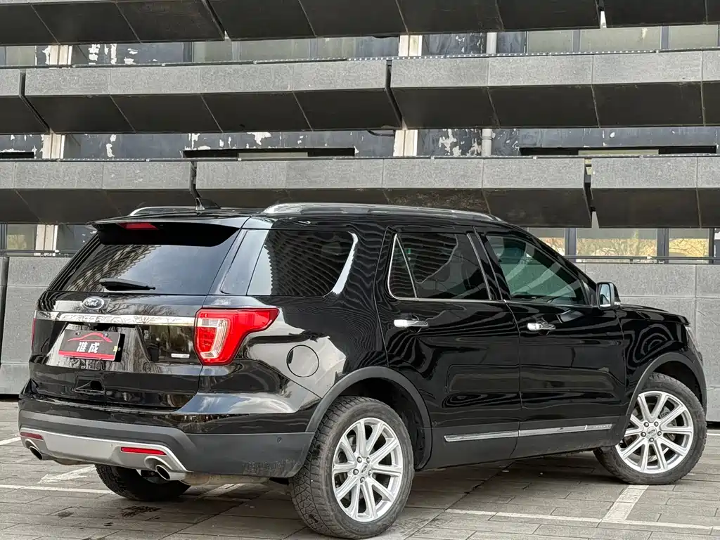 Ford Explorer 2018 — фото 6