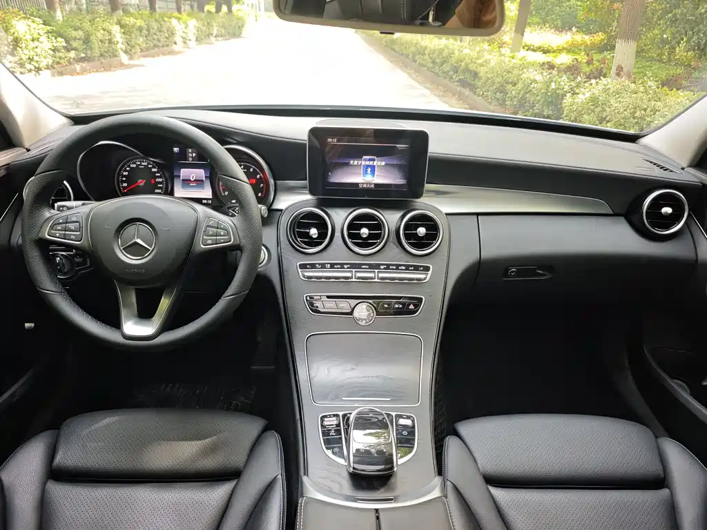 Mercedes-Benz C-Class 2018 — фото 8