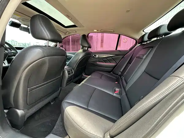 Infiniti Q50L 2018