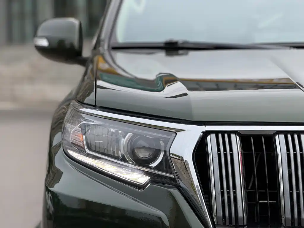 Toyota Prado 2016 — фото 15