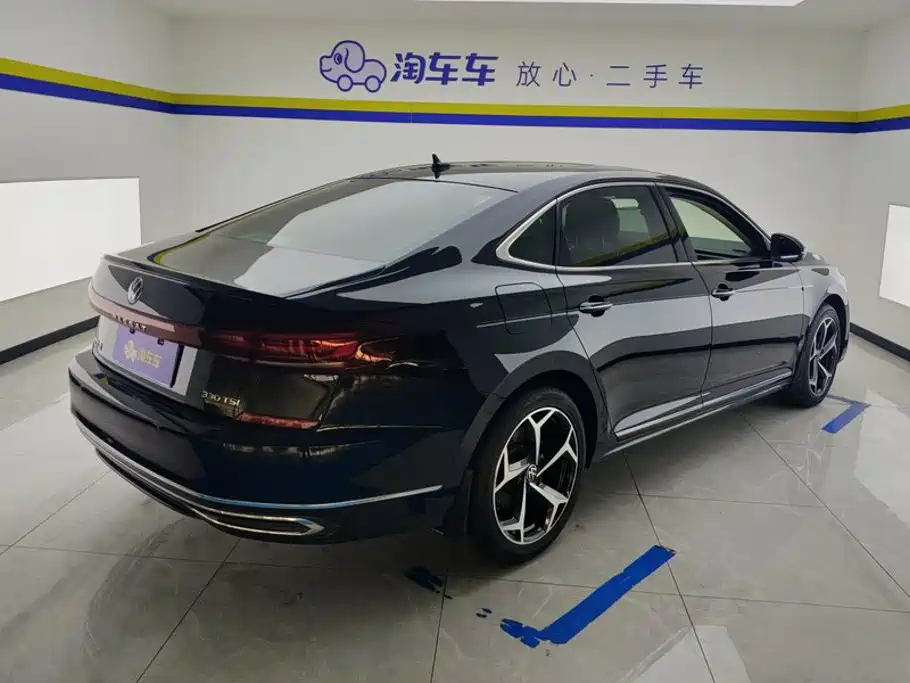 Volkswagen Passat 2023