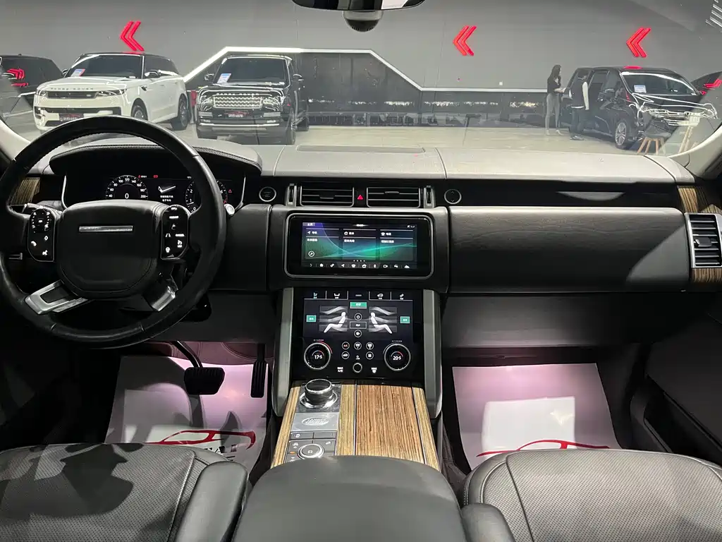 Land Rover Range Rover 2019 — фото 14