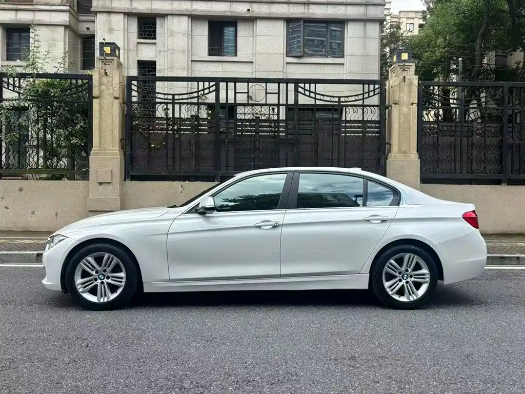 BMW 3 Series 2017 — фото 5