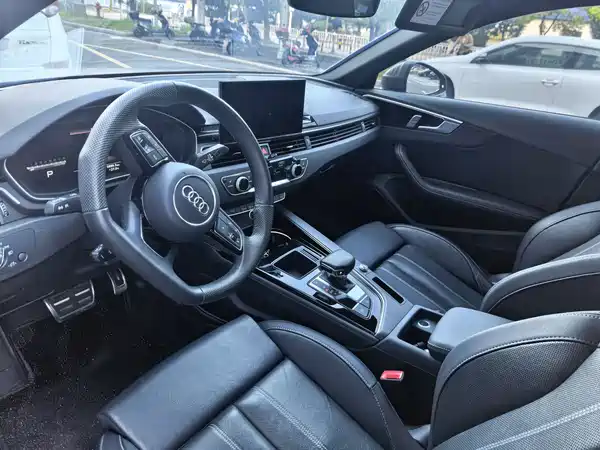 Audi A4L 2024