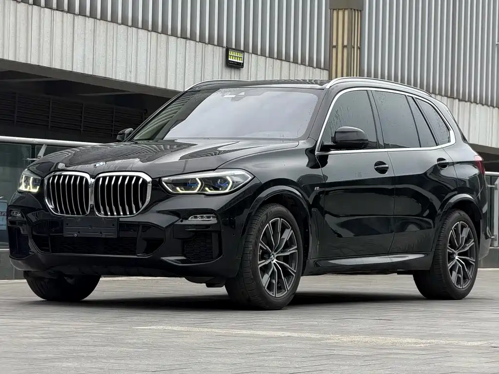 BMW X5 2020 — фото 1