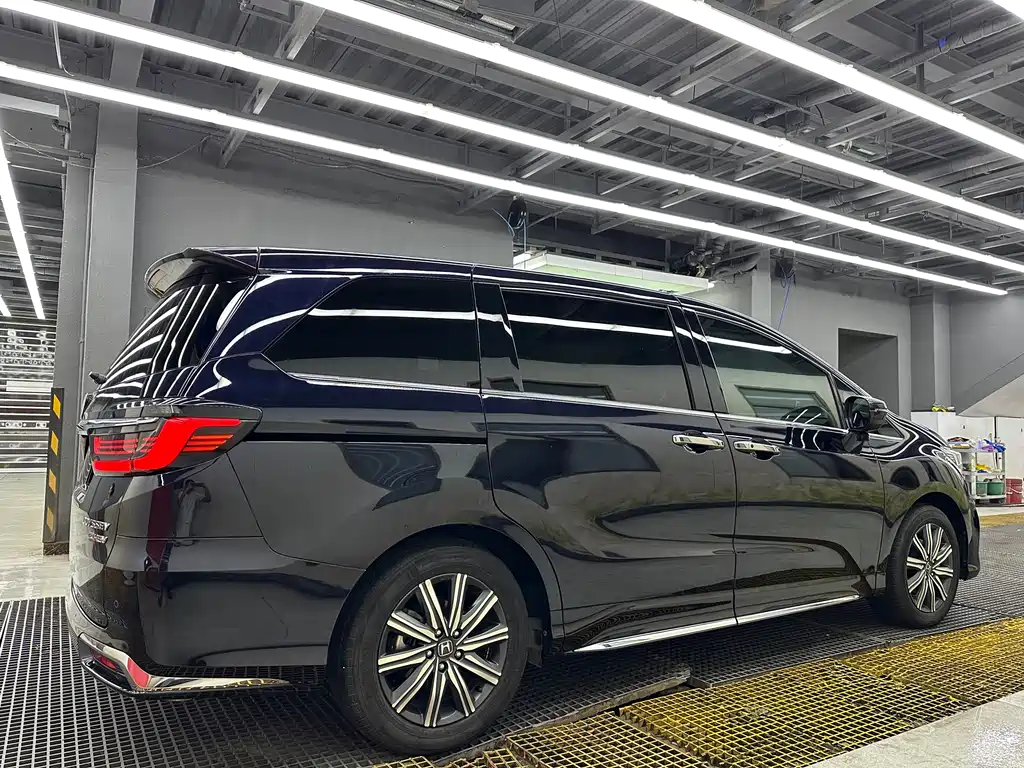Honda Odyssey 2023 — фото 6