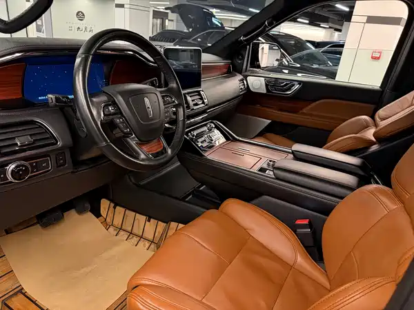 Lincoln Navigator 2020