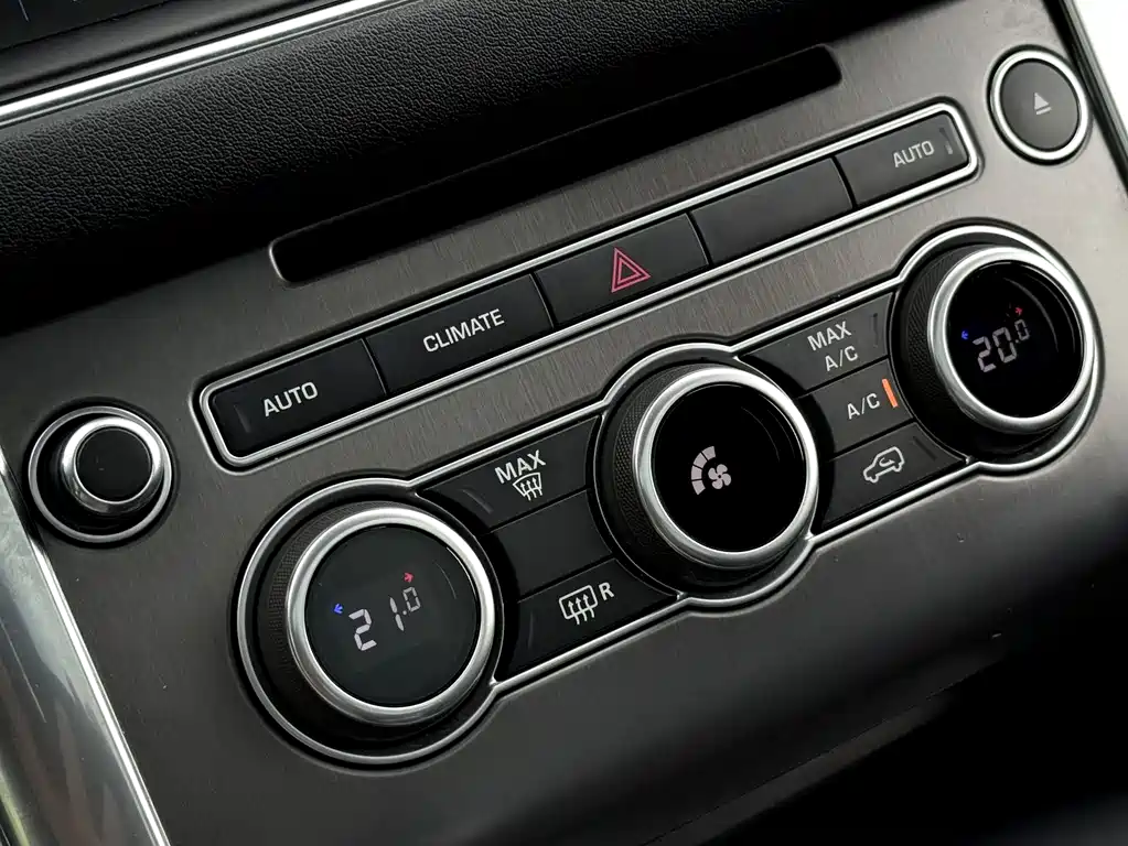 Land Rover Range Rover Sport 2017 — фото 11
