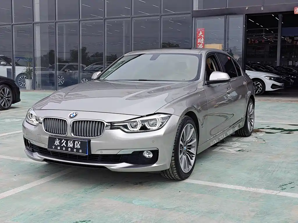 BMW 3 Series 2019 — фото 1