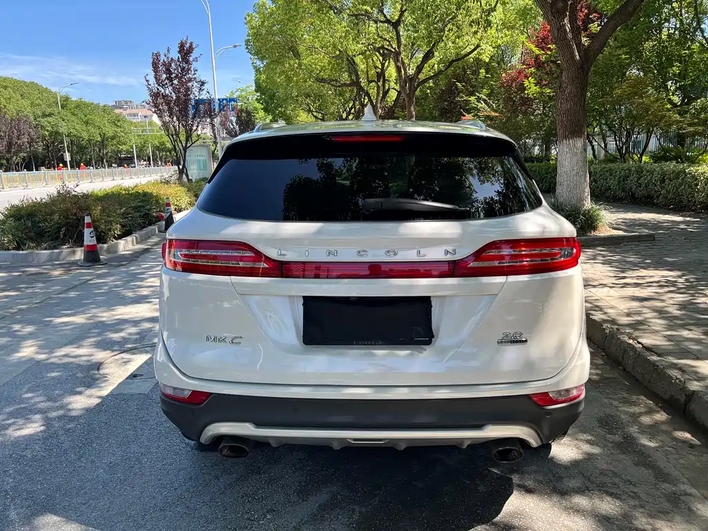 Lincoln MKC 2017