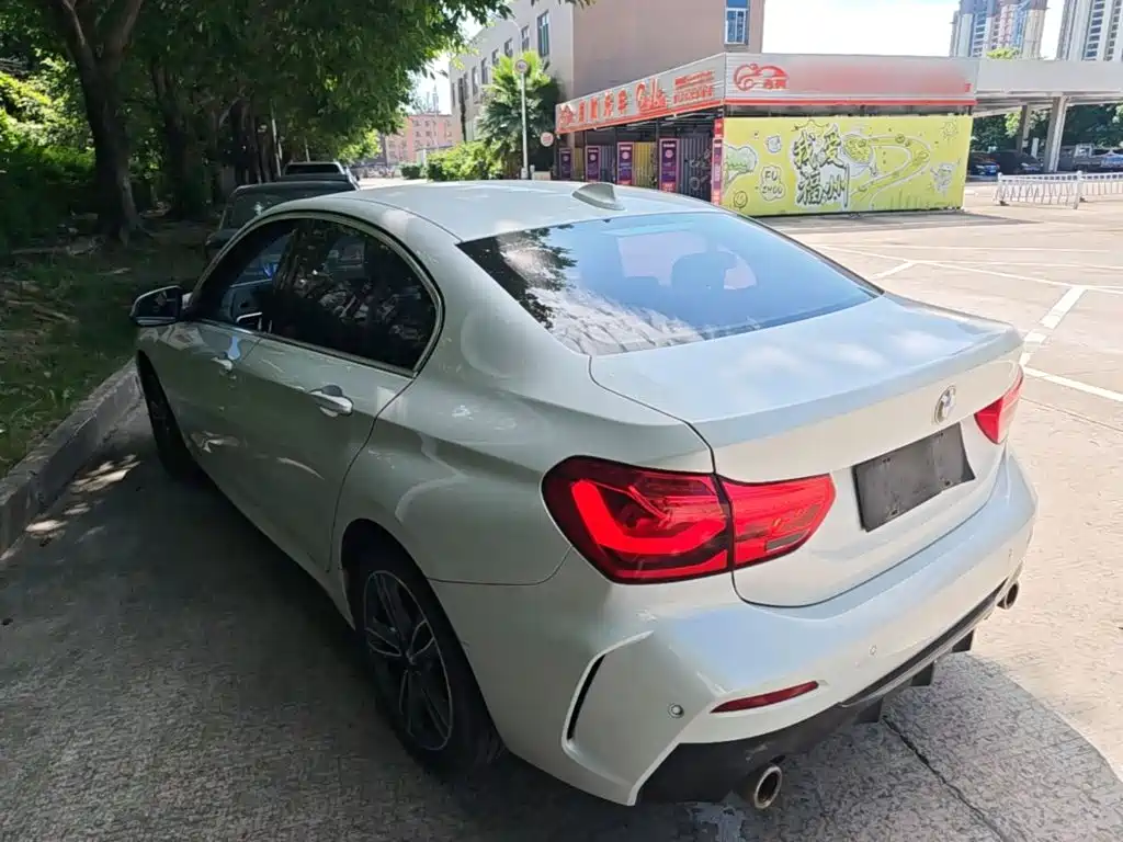 BMW 1 Series 2021