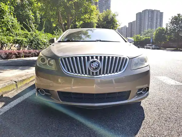 Buick LaCrosse 2012