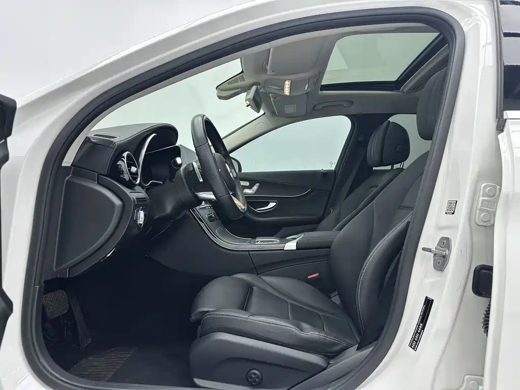 Mercedes-Benz C-Class 2020