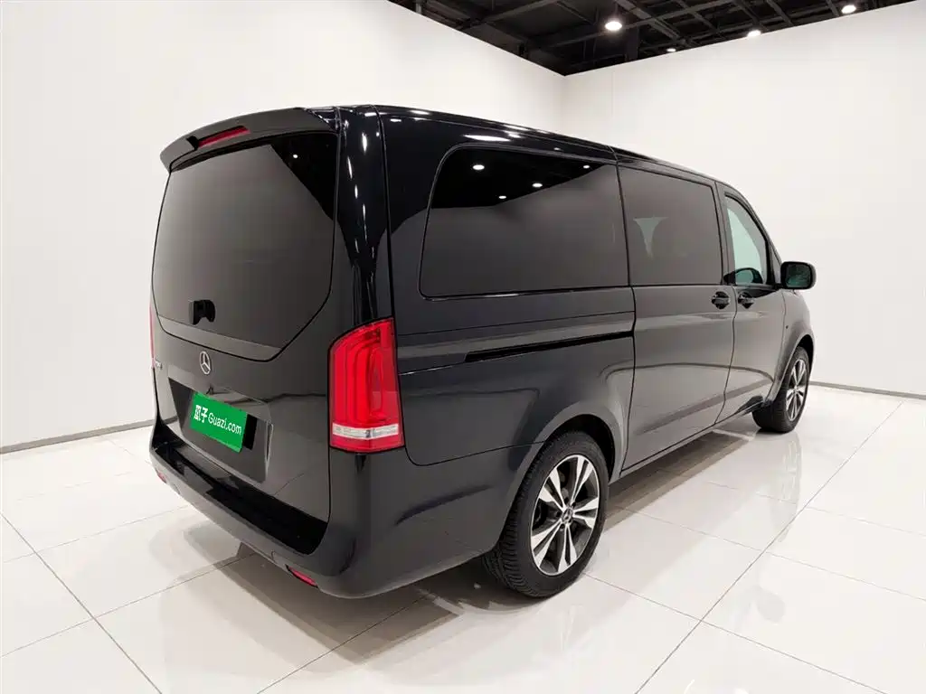 Mercedes-Benz V-Class 2019 — фото 6