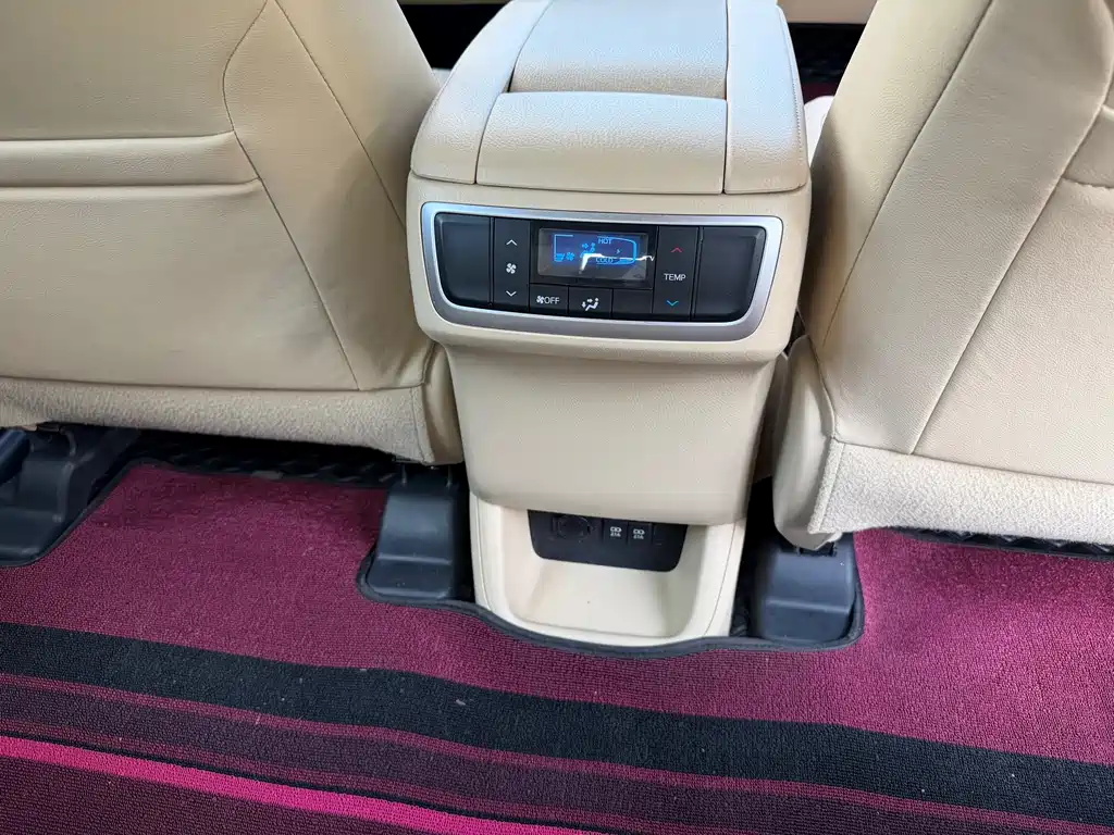 Toyota Highlander 2019 — фото 14