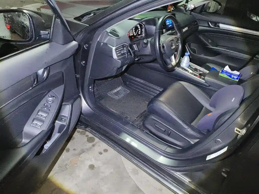 Honda Accord 2019 — фото 12
