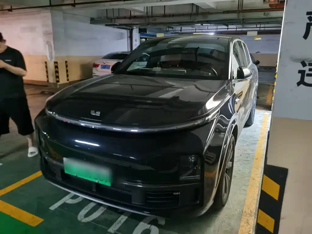 Li Auto Li L8 2023