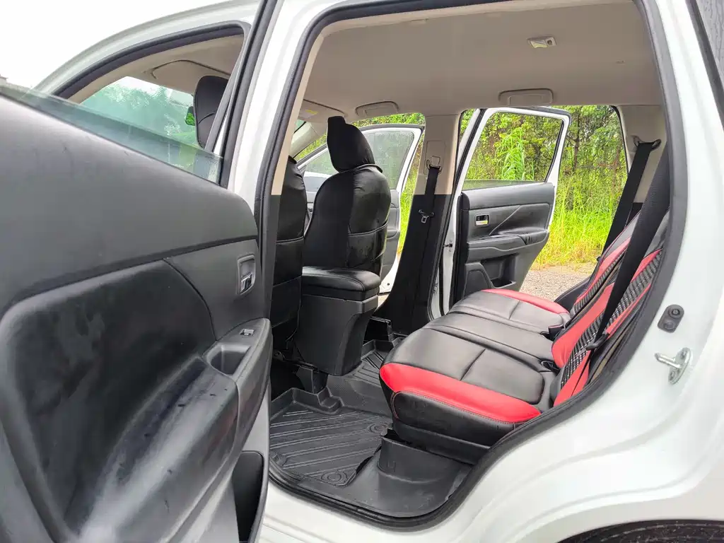 Mitsubishi Outlander 2022