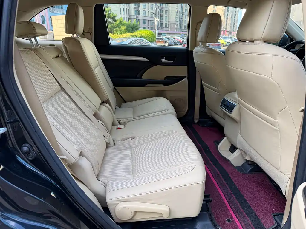 Toyota Highlander 2019 — фото 13
