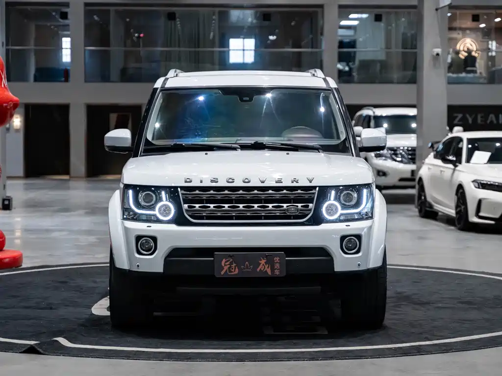 Land Rover Discovery 2016 — фото 2