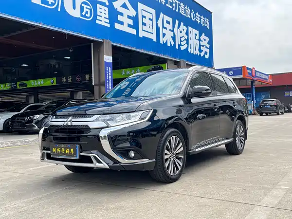 Mitsubishi Outlander 2021