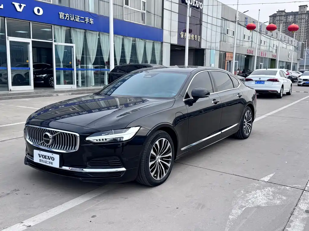 Volvo S90 PHEV 2023 — фото 1