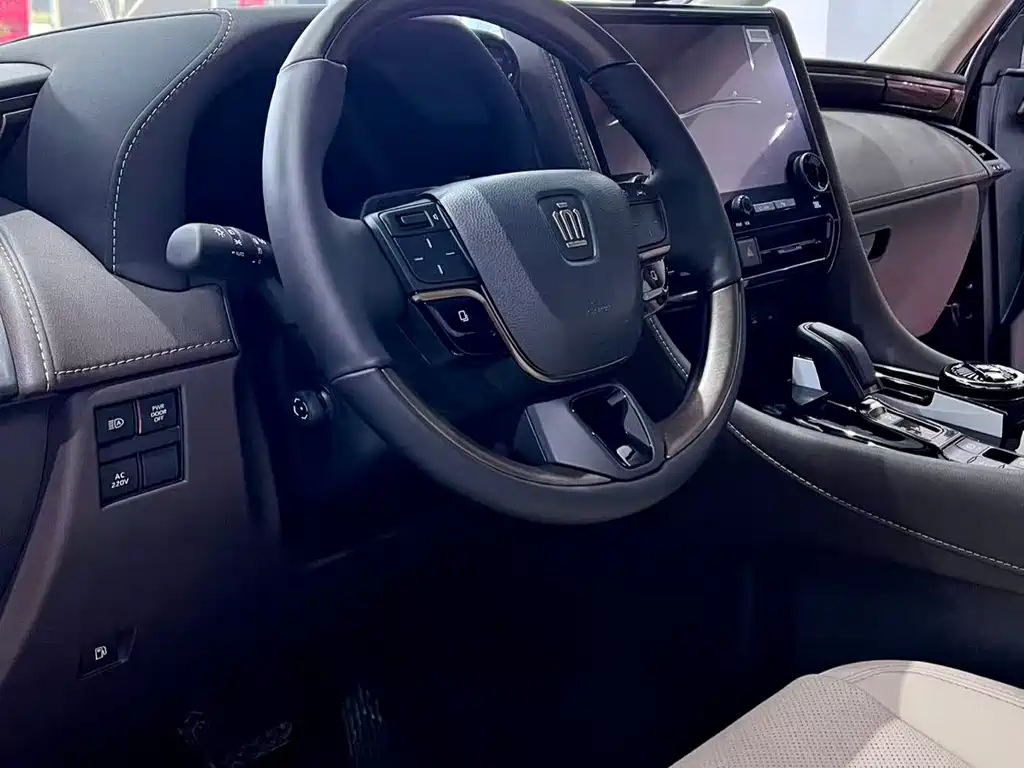 Toyota Vellfire — фото 5