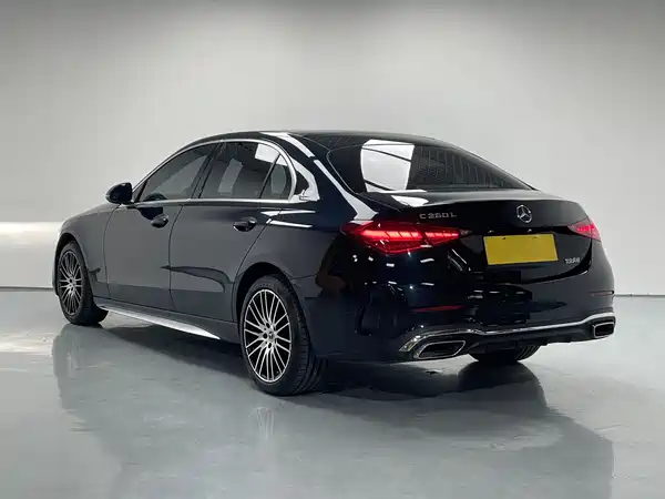 Mercedes-Benz C-Class 2024